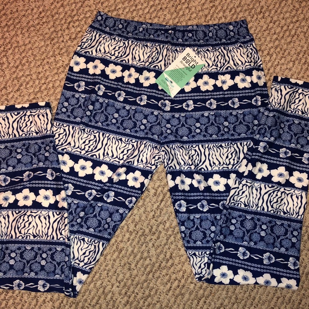 Honey & Lace plus size leggings